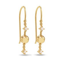 Indlæs billede til gallerivisning Venus Stars 925 sterling silver 14-karat gold plated hook earrings. The Venus Stars consist of two bright sparkling zirconia stars circling a great golden sphere. Ear rings from the Kinz Kanaan Rhytm collection.