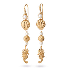 Indlæs billede til gallerivisning måne perle perler guld eye deep blue beach ørering water strand sea pearls pearl ocean gold chain diamant scandinavian design cosmos diamonds arabic design smykke diamond smykker Gold (14-karat) guld gold danish design scandic design nordic design ocean deep Gold Plated shell seashell seahorse søhest