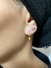Load image into Gallery viewer, Pinky stud